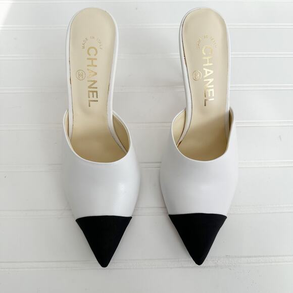 Chanel Cap Toe Pearl Snake Mule Heels Lambskin White Black Leather Pointed Toe - Picture 10 of 10